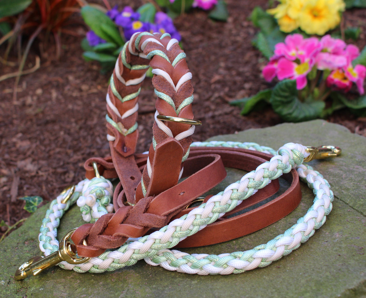 Halsband "Ylvi's Schneeglöckchen"